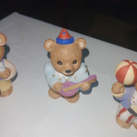 Homco Circus Bear Figurines #1449 Set of 4 Vintage Clown Bears w/ Stickers - Picture 4 of 7